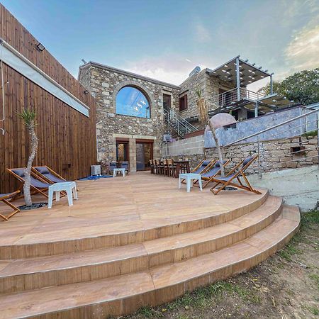 Heated Private Ozone Salt Pool, Jacuzzi, Cinema Inside & Outside, Ping Pong, Billiard, Ps5, Playground, Giant Chess, Giant Monopoly, Table Football, 3X Surround Sound - Villa Rokka Luxe Kíssamos Eksteriør bilde