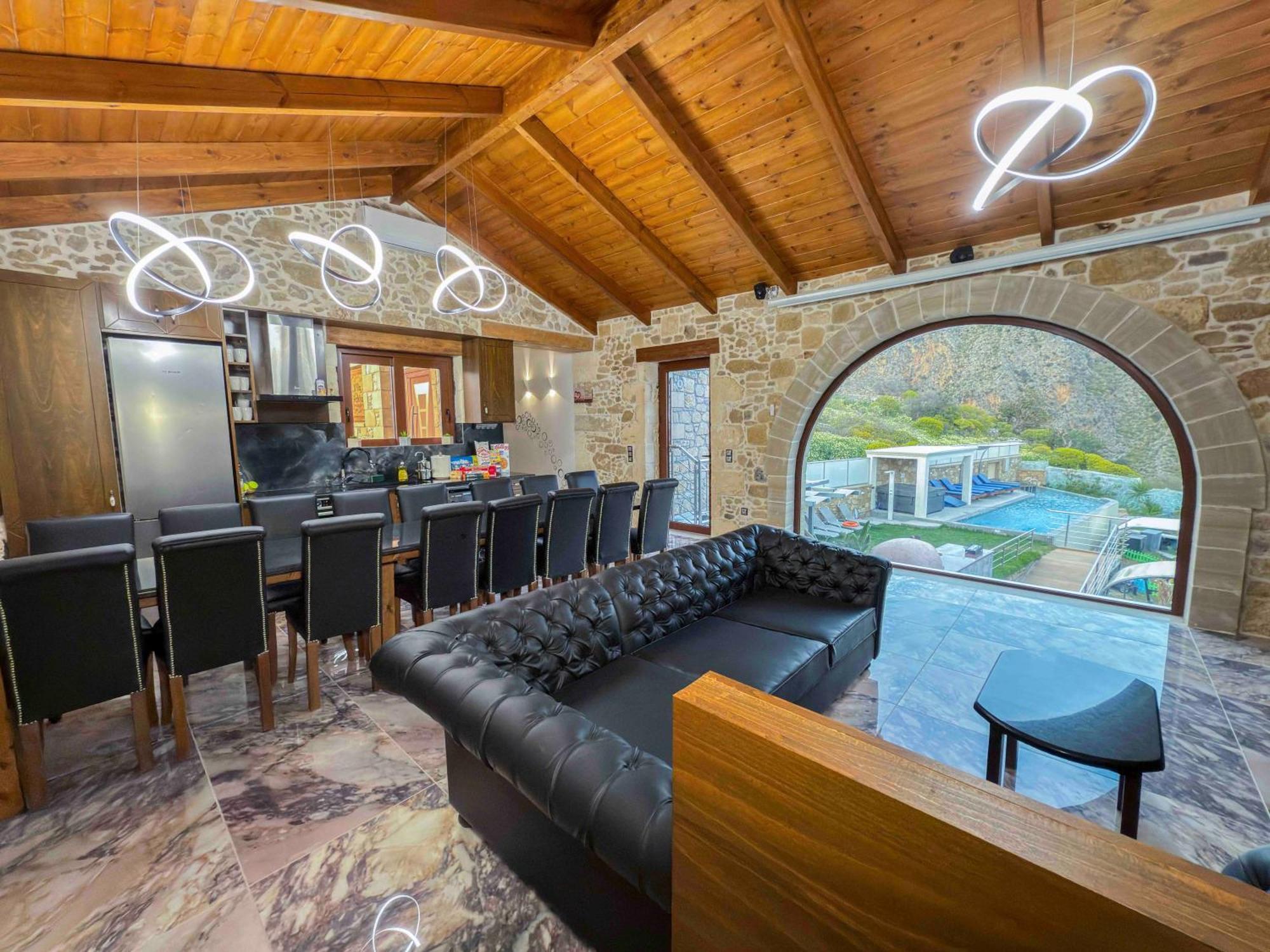 Heated Private Ozone Salt Pool, Jacuzzi, Cinema Inside & Outside, Ping Pong, Billiard, Ps5, Playground, Giant Chess, Giant Monopoly, Table Football, 3X Surround Sound - Villa Rokka Luxe Kíssamos Eksteriør bilde